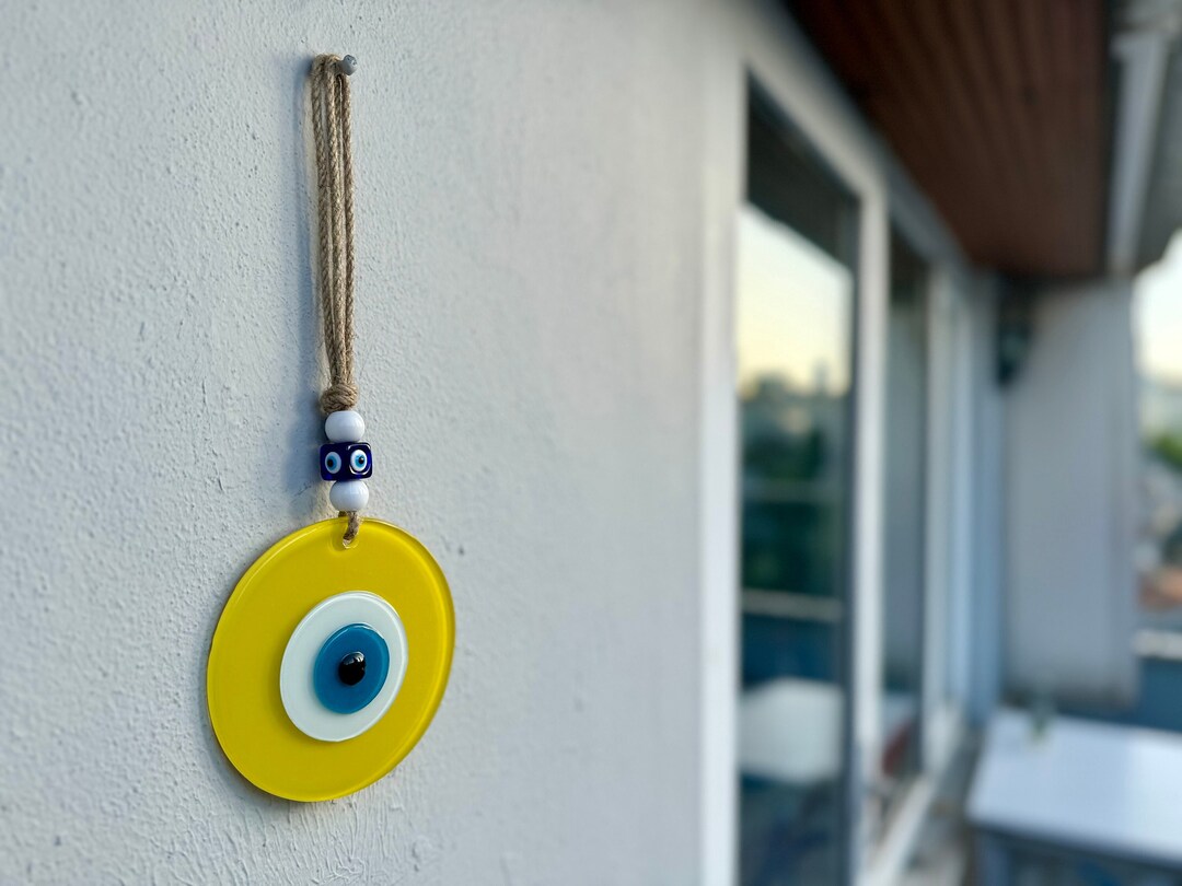 glass-yellow-evil-eye-wall-hanging-protectin-symbol-evil-eyes-ornament