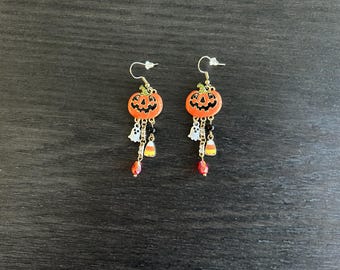 Pumpkin w/dangles drop earrings on gold tone French wires Halloween