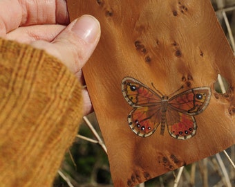 Marque page bois peint à la main -- papillon