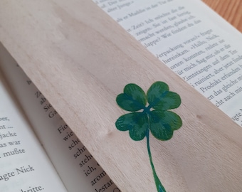 Bookmark hand painted wood - clover