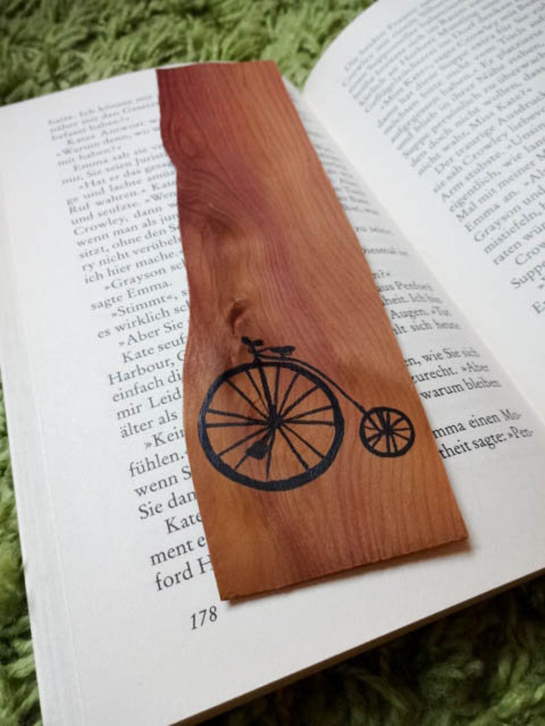 Lesezeichen handbemalt Holz antikes Fahrrad Bild 2