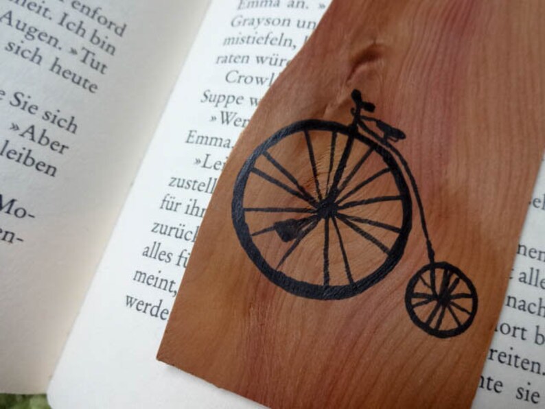 Lesezeichen handbemalt Holz antikes Fahrrad Bild 3