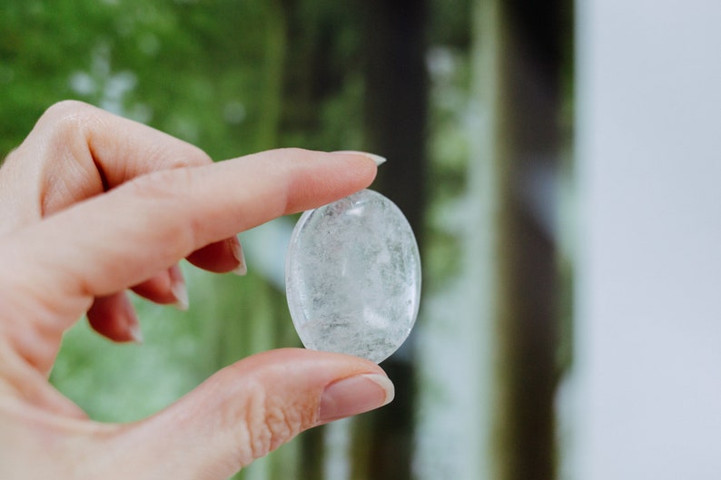 Clear Quartz Stone of the Month August Awakening Forehead Chakra image 3