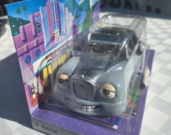 NIB Limited Edition Chevron Cars Leo Limo Vintage 2000 25th Anniversary