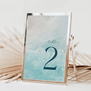 Modelo de cartão de número de mesa de casamento de oceano azul, cartão de mesa imprimível costeiro editável, número de mesa de oceano de mar azul WI0045