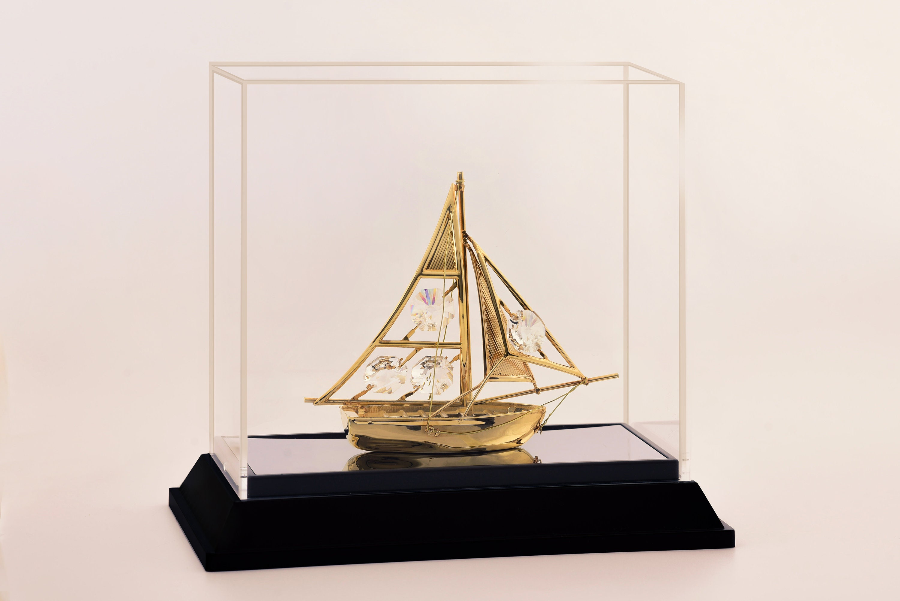 ヨット Jay 金属製 オブジェ 置物 飾り sailing yacht Jay Sailing Ship | 24K Gold-plated Figurine With Swarovski