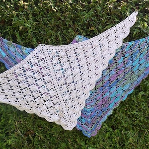 Crochet pattern Beache2 beautiful triangular scarf with shell pattern / Instructions in German
