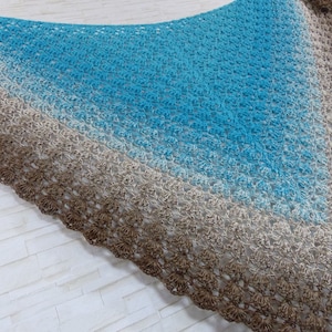 Crochet pattern Beache 3 airy crochet shawl with shell pattern / Instructions in German