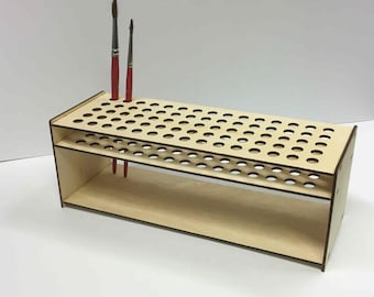 Pinselhalter für 75 Pinsel.