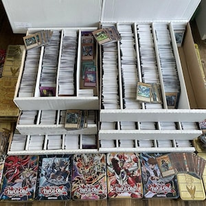 OP=OP 1000 Yu-Gi-Oh! Kaarten Bulk Joblot Gemengde Set Bundel Holo Gegarandeerd, Opbergblik, Boosterpacks en meer! Yugioh-kaarten