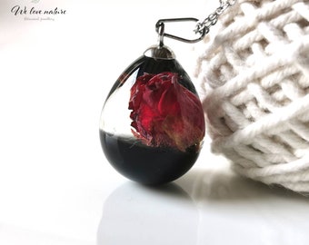 Regalo de San Valentín, collar de rosa real, collar de rosa roja, joyería botánica, collar romántico, collar de rosa negra, collar de capullo de rosa