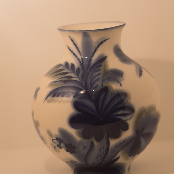 Vase russe aux libellules de Lomonosov