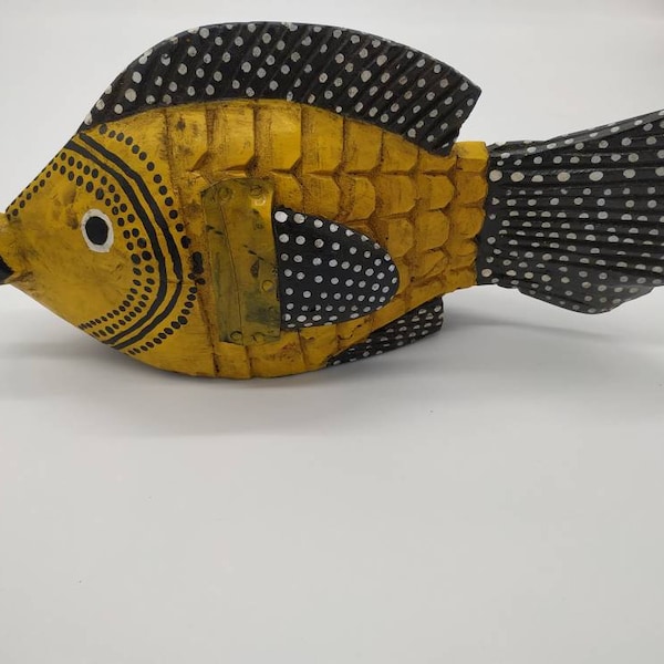 poisson marionnette Bozo du Mali jaune et noir à pois blancs