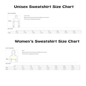 K&ouml;nnte beinhalten: Eine wei&szlig;e Gr&ouml;&szlig;entabelle f&uuml;r Unisex- und Damen-Sweatshirts. Die Tabelle enth&auml;lt Diagramme, die zeigen, wie man die Brustweite und den Brustumfang misst, zusammen mit entsprechenden Gr&ouml;&szlig;enangaben in Zentimetern. Der Text "Unisex Sweatshirt Size Chart" und "Women's Sweatshirt Size Chart" werden angezeigt.