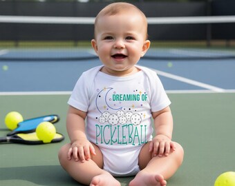 Dreaming of Pickleball - babypakje pickleball.. Babypakje Pickleball - Babykleding Pickleball - Babykleding Pickleball
