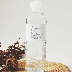Modern Wedding Water Bottle Label, Minimal Wedding Water Bottle Label, Welcome Bag, Modern Wedding Favor, Instant Download, Templett - WD26