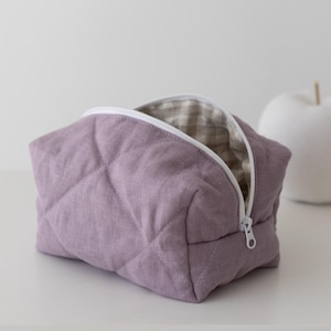 Quilted Linen Cosmetic Bag, Sustainable Linen Makeup Pouch, Cute Makeup Bag, Toiletry Bags, Linen Makeup Bag, Gift for Mom, Christmas Gift