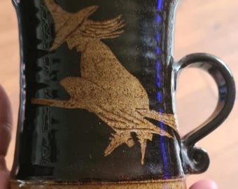 Vintage met de hand gegooide klei slinger heks mok beker, heidens, Wicca, hekserij, studioaardewerk