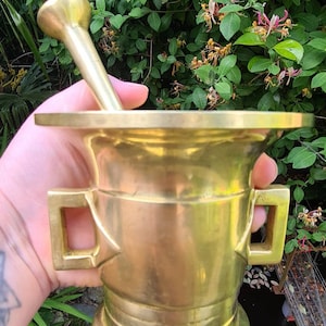 Antique Brass Mortar & Pestle, Herb Crusher, Pagan, Wiccan, Witchcraft, Spells, Kitchen Witch, Kitchen Utensil, Apothecary, Pharmacy