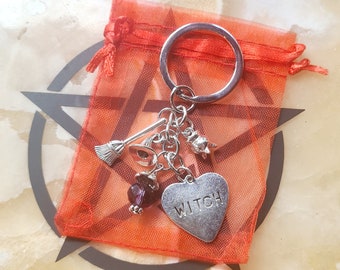 Heks sleutelhanger tasbedel met cadeauzakje, heidens, wicca, hekserij, occult