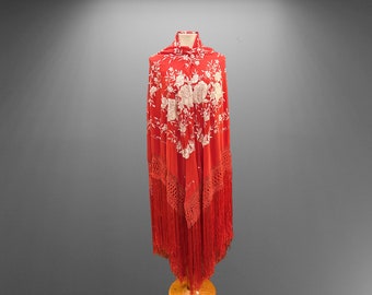 Vintage silk manila shawl (manton) for flamenco. It features double-sided hand embroidery and long fringe.