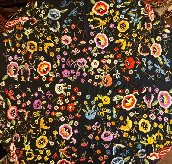 Vintage silk manila shawl (manton) for flamenco. … - image 7