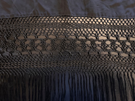 Vintage silk manila shawl (manton) for flamenco. … - image 9