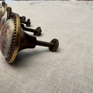 4 Antique brass furniture handles with porcelain medallion, inspired by the drawings of Fragonard Jean-Honoré. image 4