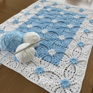 Couverture à fleurs au crochet, motif afghan bleu et blanc, tutoriel pdf + vidéo