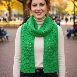 Crochet Pattern PDF + Video – Block & Shell Stitch Scarf / Cowl