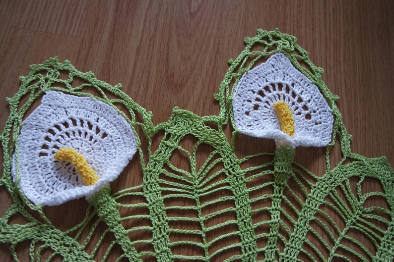 Crochet doily with Calla Lily pattern pdf 145