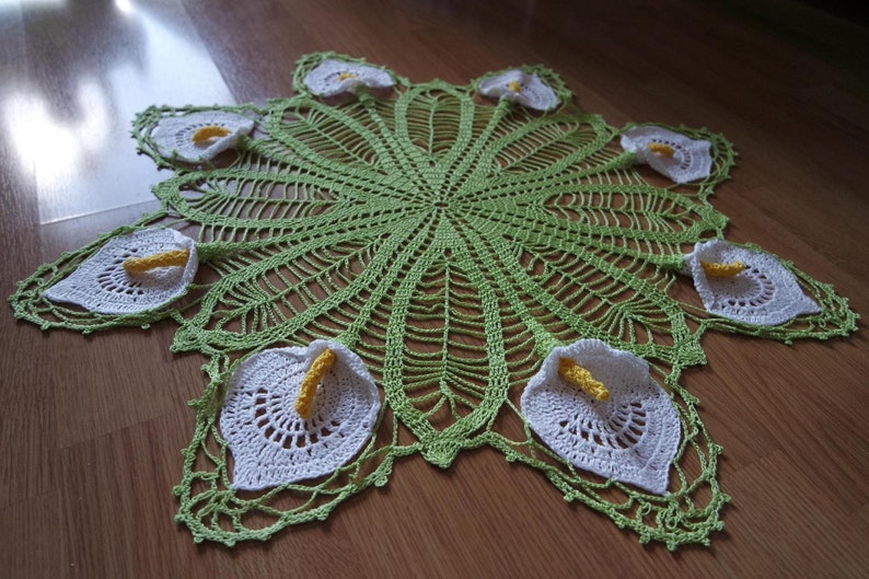 Crochet doily with Calla Lily pattern pdf 145