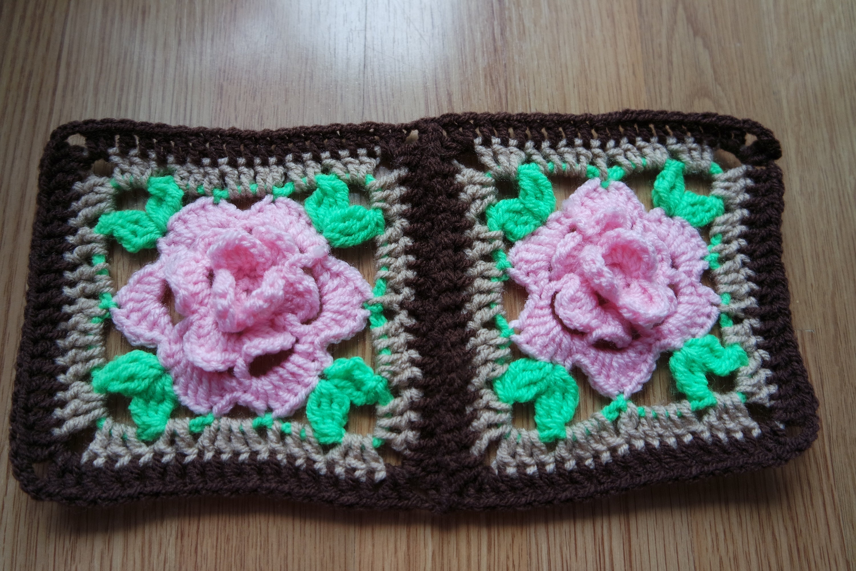 かぎ針編みパターン PDF + ビデオ – バラのブランケット / 花の