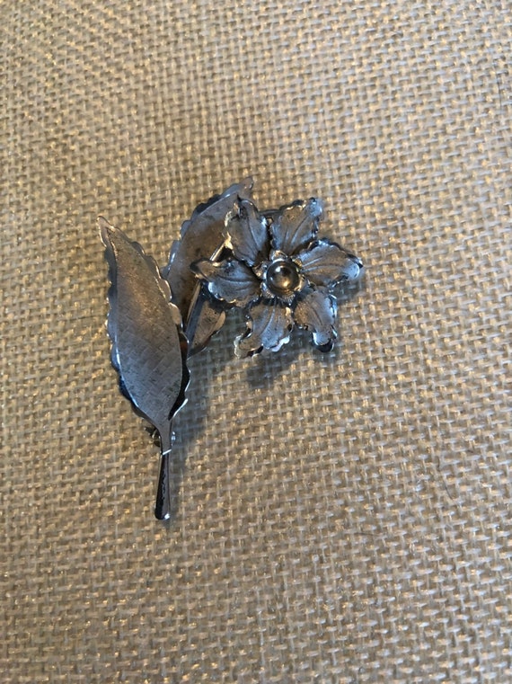 Bond Boyd vintage 1950's sterling sunflower brooch