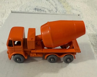 N.º 26 (1961-1967) Camión hormigonera Foden. Matchbox de Lesney.