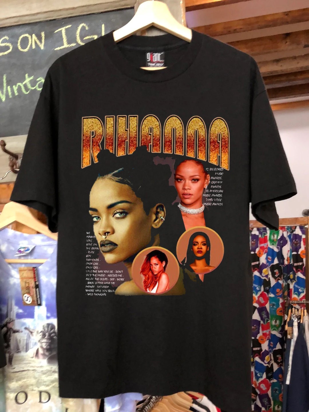 Discover Camiseta Rihanna Cantante Famosa Vintage para Hombre Mujer