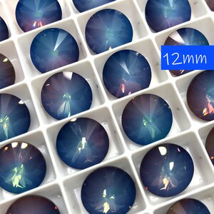 4 Stück 12 mm White Opal Bermuda Blau Swarovski Kristall Rivolis / Artikel #1122 / Österreichische Kristall Rivolis Schmuck machen / Rabatte verfügbar