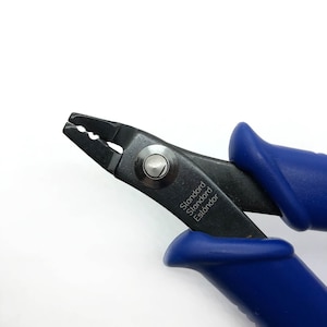 1pc Crimper Tool - Standard size / Ideal for 2mm crimp beads / Beading Tool for Jewelry Making and Bead Stringing / Beadsmith