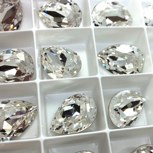 2 szt. kryształowych gruszek Swarovski 18 x 13 mm / Artykuł nr 4320 / Dostępne zniżki! / Link do wzoru w opisie!
