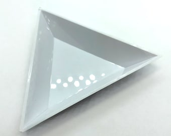 Bandejas de clasificación de plástico de 5 piezas / Bandejas triangulares / Organización / ¡Excelente para clasificar, recoger, almacenar, organizar y, en general, divertirse con cuentas!