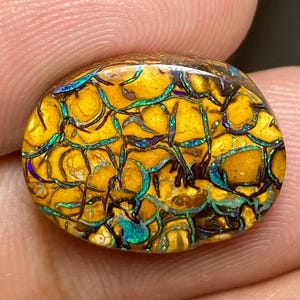 extremely uniq pineapple yowah opal