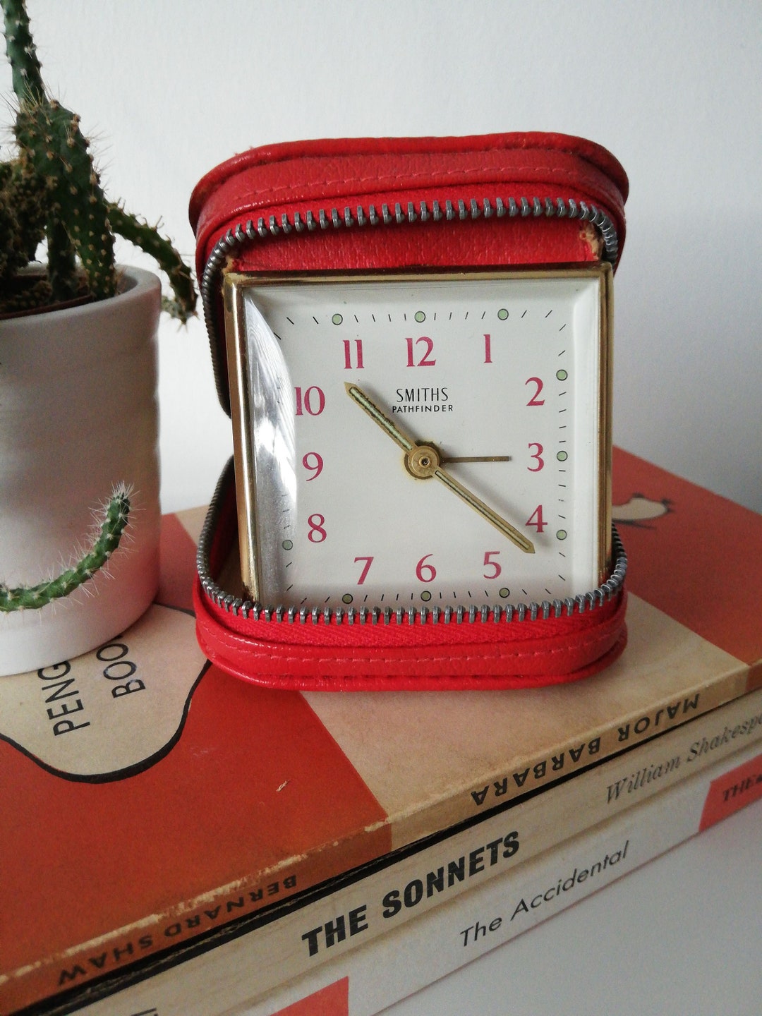 Vintage Smiths Pathfinder Travel Alarm Clock 1940/50s Red Leather Case Wind up Manual Bedside