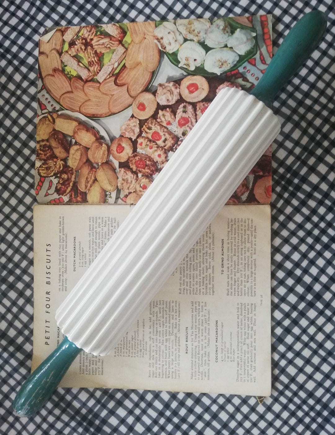 Vintage 1940s Nut Brown Ceramic Puff Pastry Ribbed Rolling Pin Etsy UK