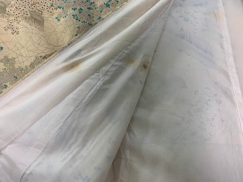 Authentic Japanese Kimono Yukata in Japanese Traditional Scene Motif