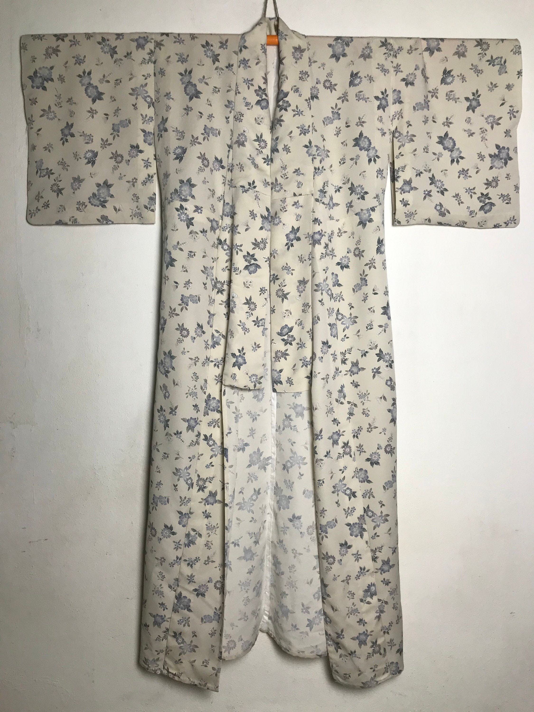 Authentic vintage japanese yukata kimono in flower patterns | Etsy