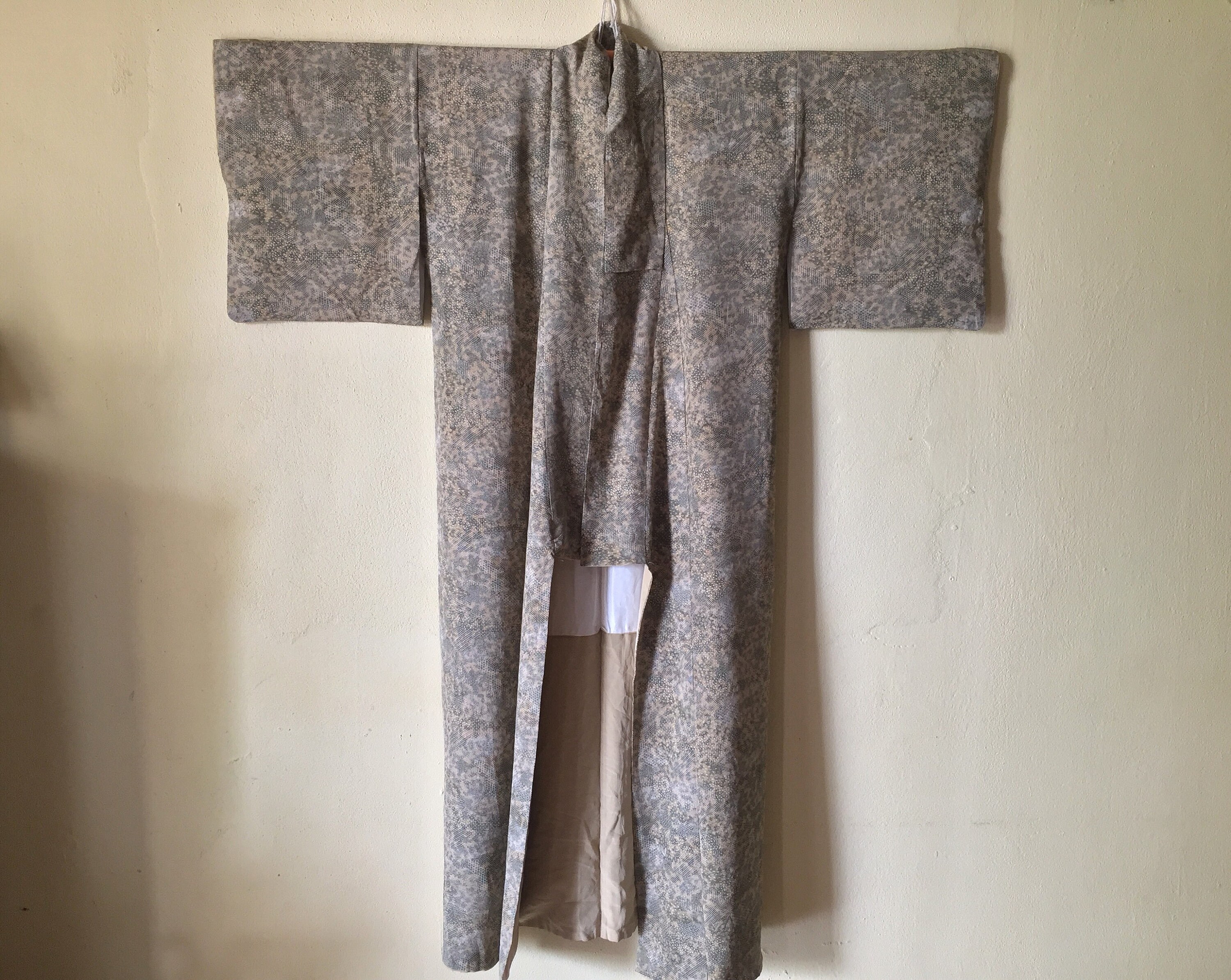 Vintage silk kimono expensive fabric/authentic japanese kimono Etsy