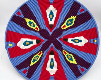 Colorful decorative Moroccan Berber basket / ethnic basket / Berber tray