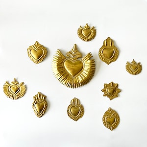 Mini wall-mounted heart ex-votos in gilded copper / gilded brass