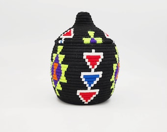 Moroccan Berber basket / ethnic basket / Berber box with lid