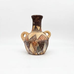 Berber pottery from the Moroccan Rif / antique Moroccan pottery / vintage decorative water jar